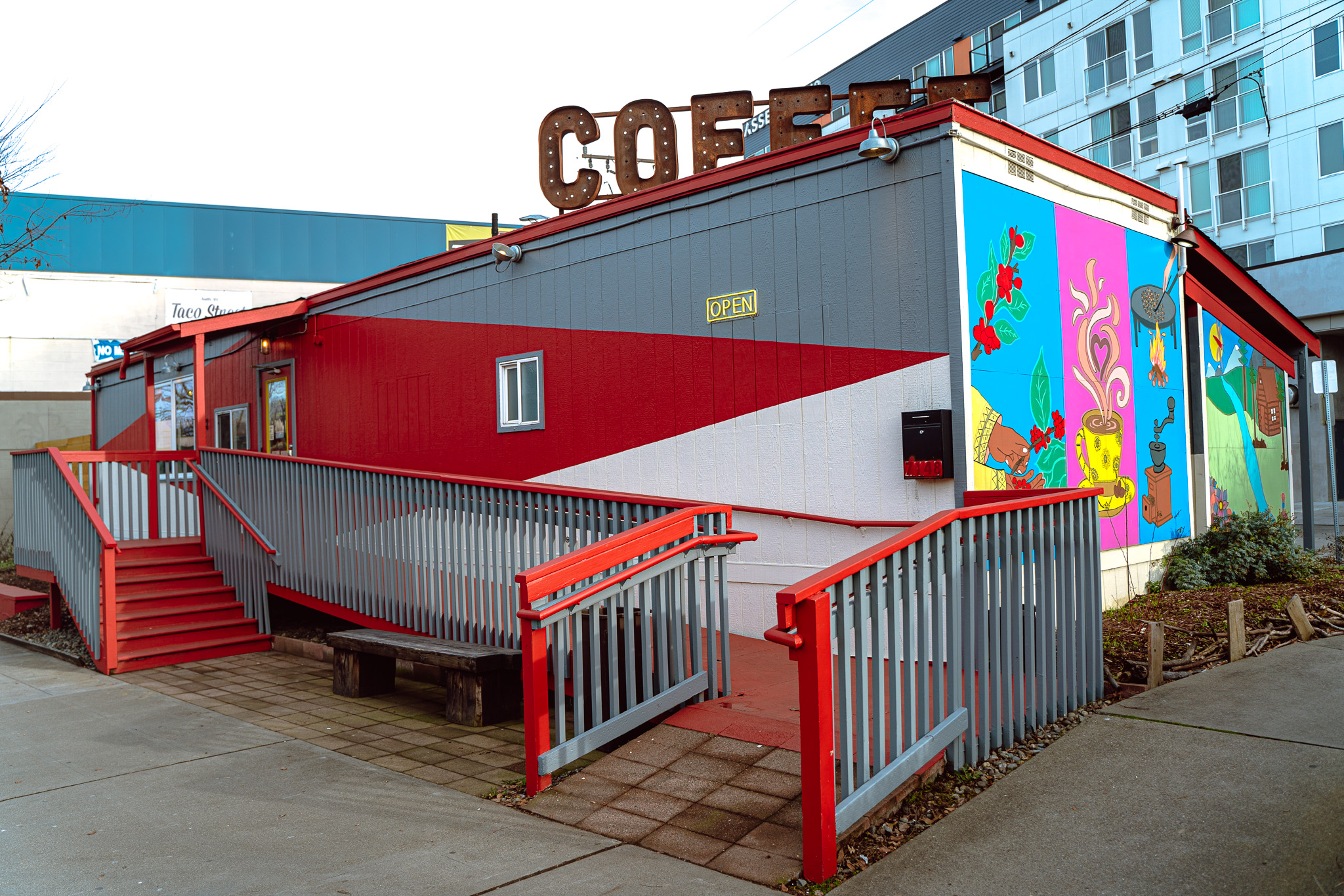 Cafe Red
