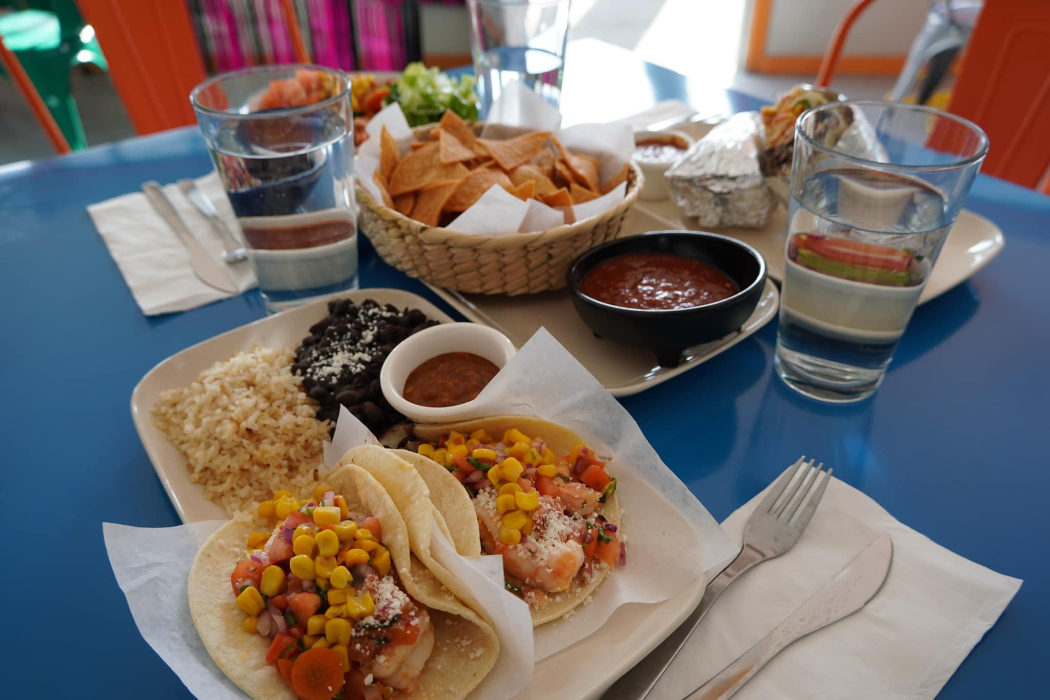 Tenoch Mexican Grill taco plate