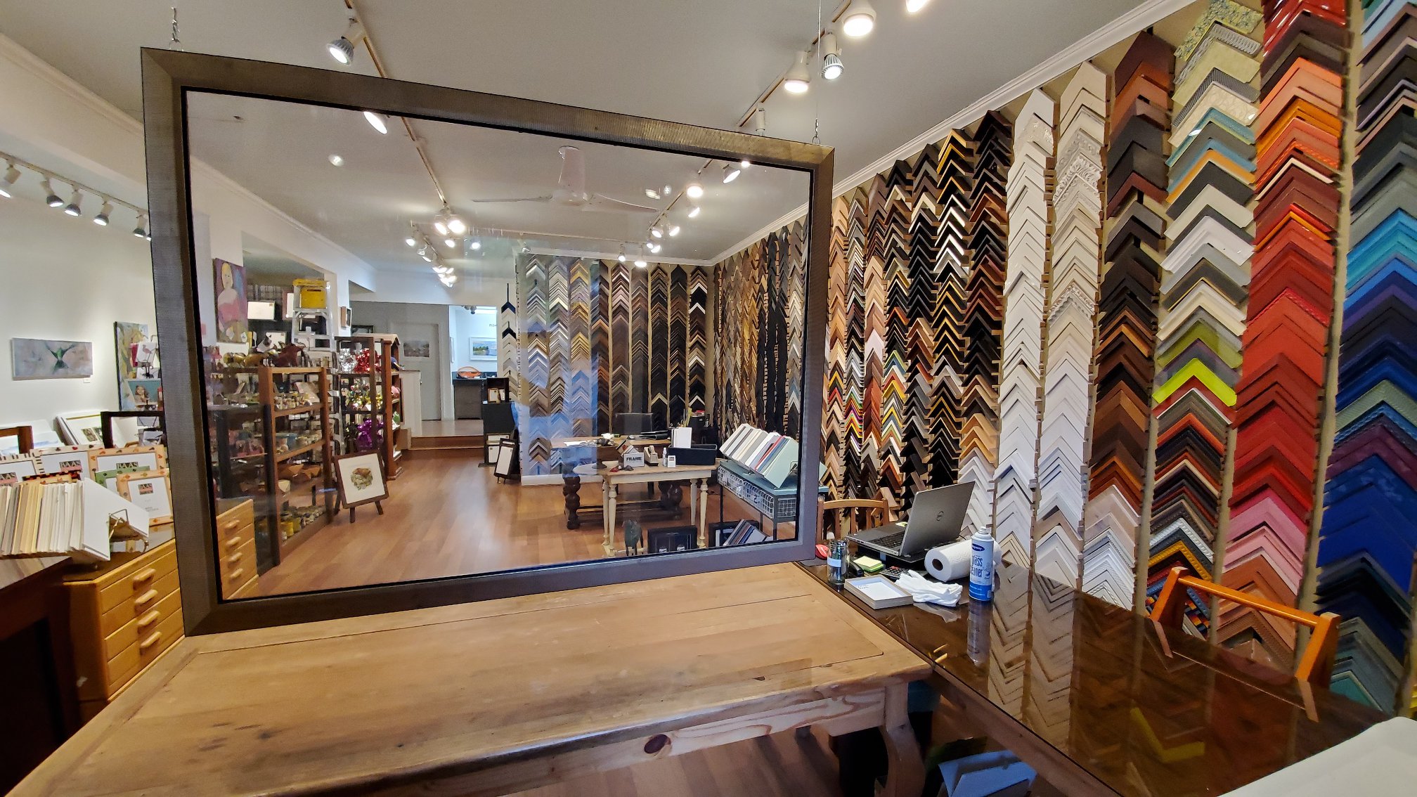 Baas Framing Studio
