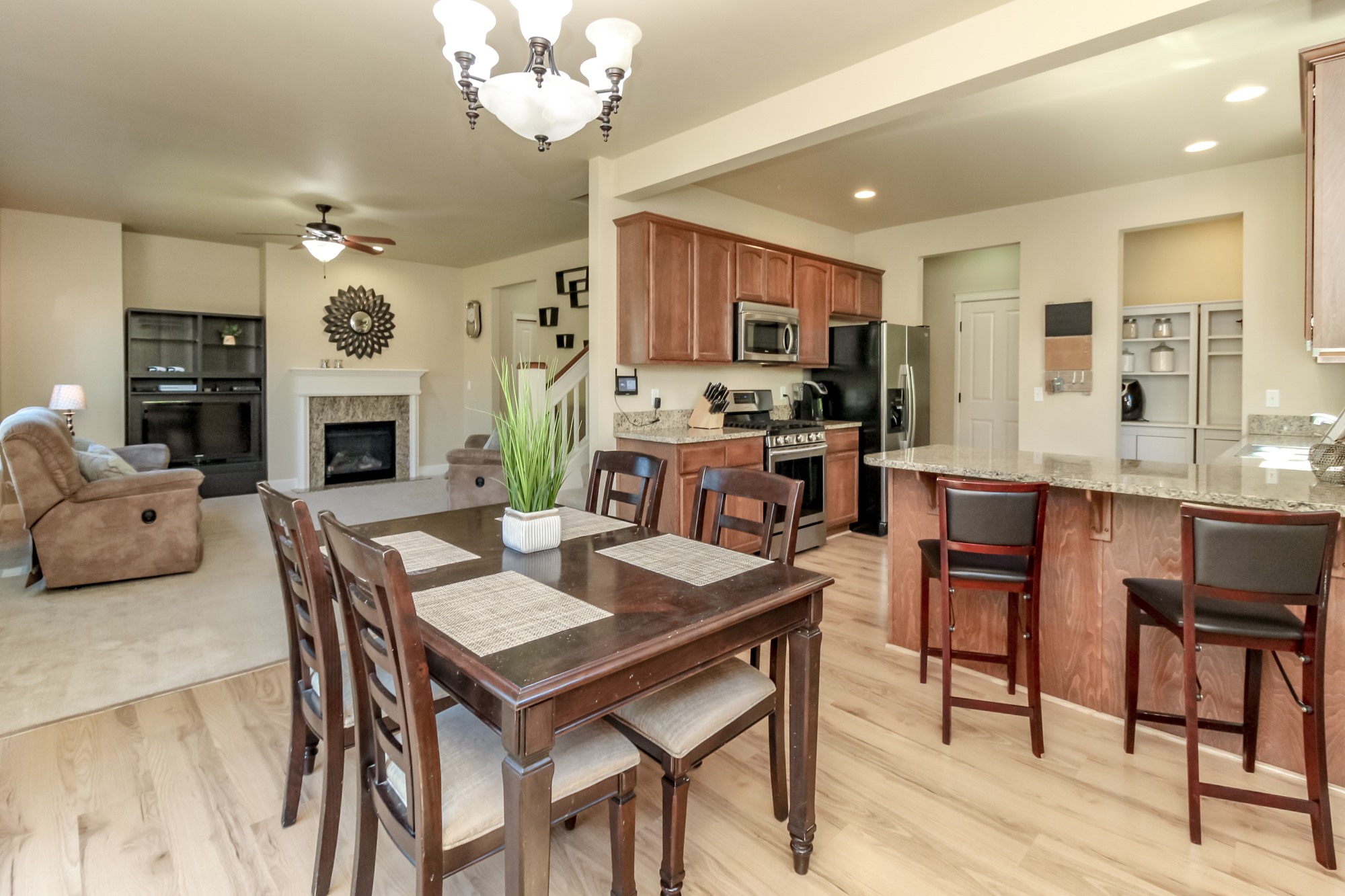 Amber Bills Real Estate