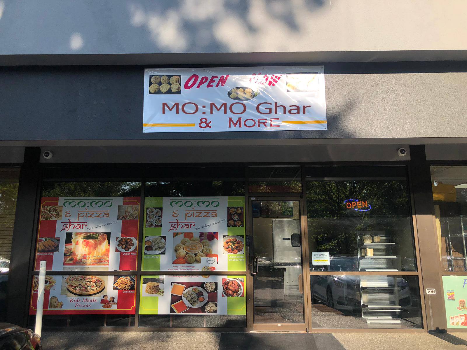 Momo and Pizza Ghar