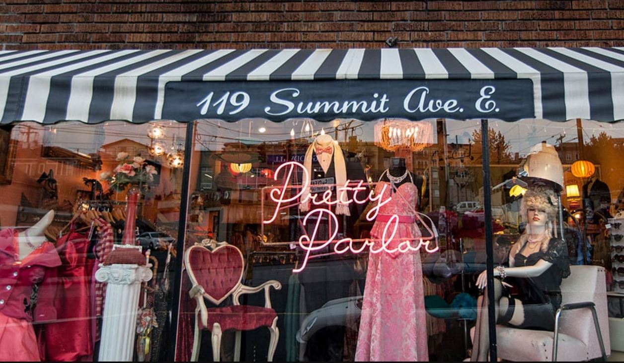 Pretty Parlor