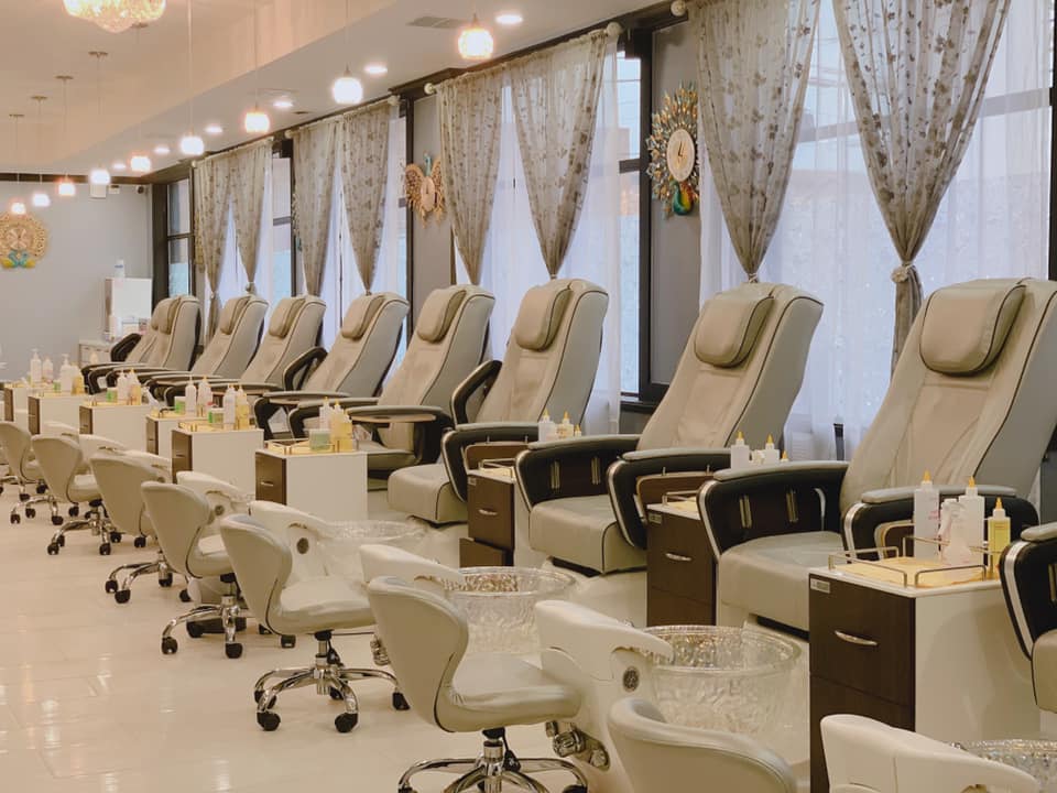 Hava Nails and Spa