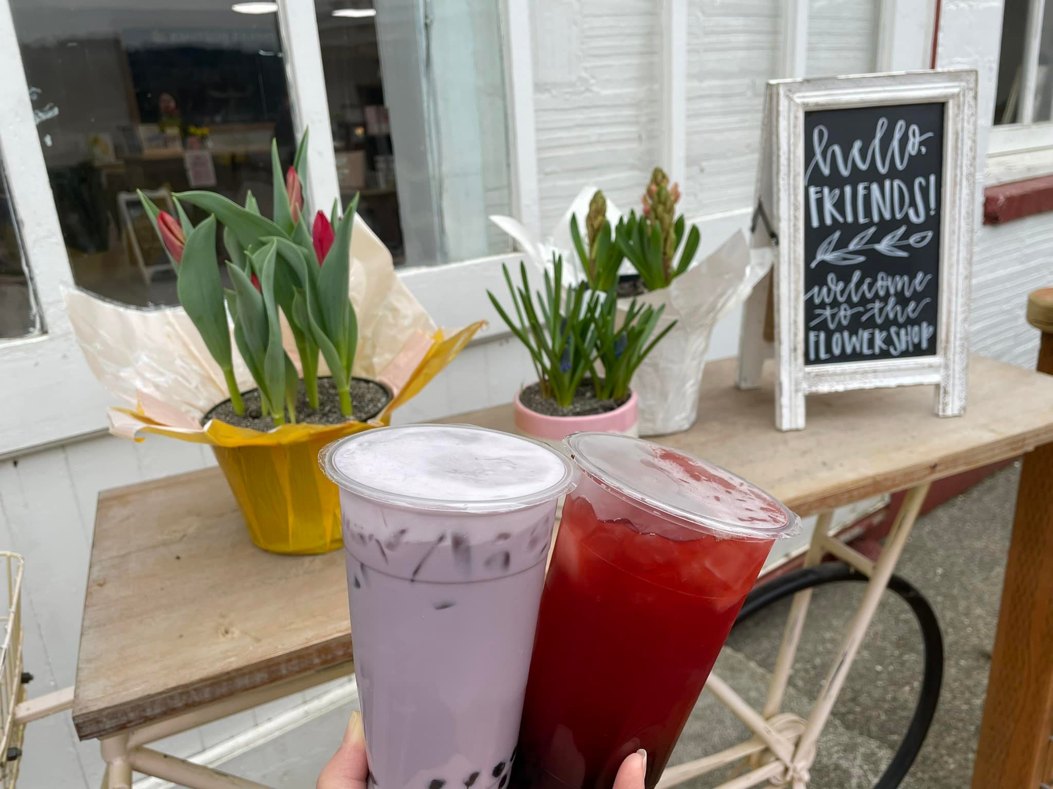Drinks at Squishy Pop Bubble Tea