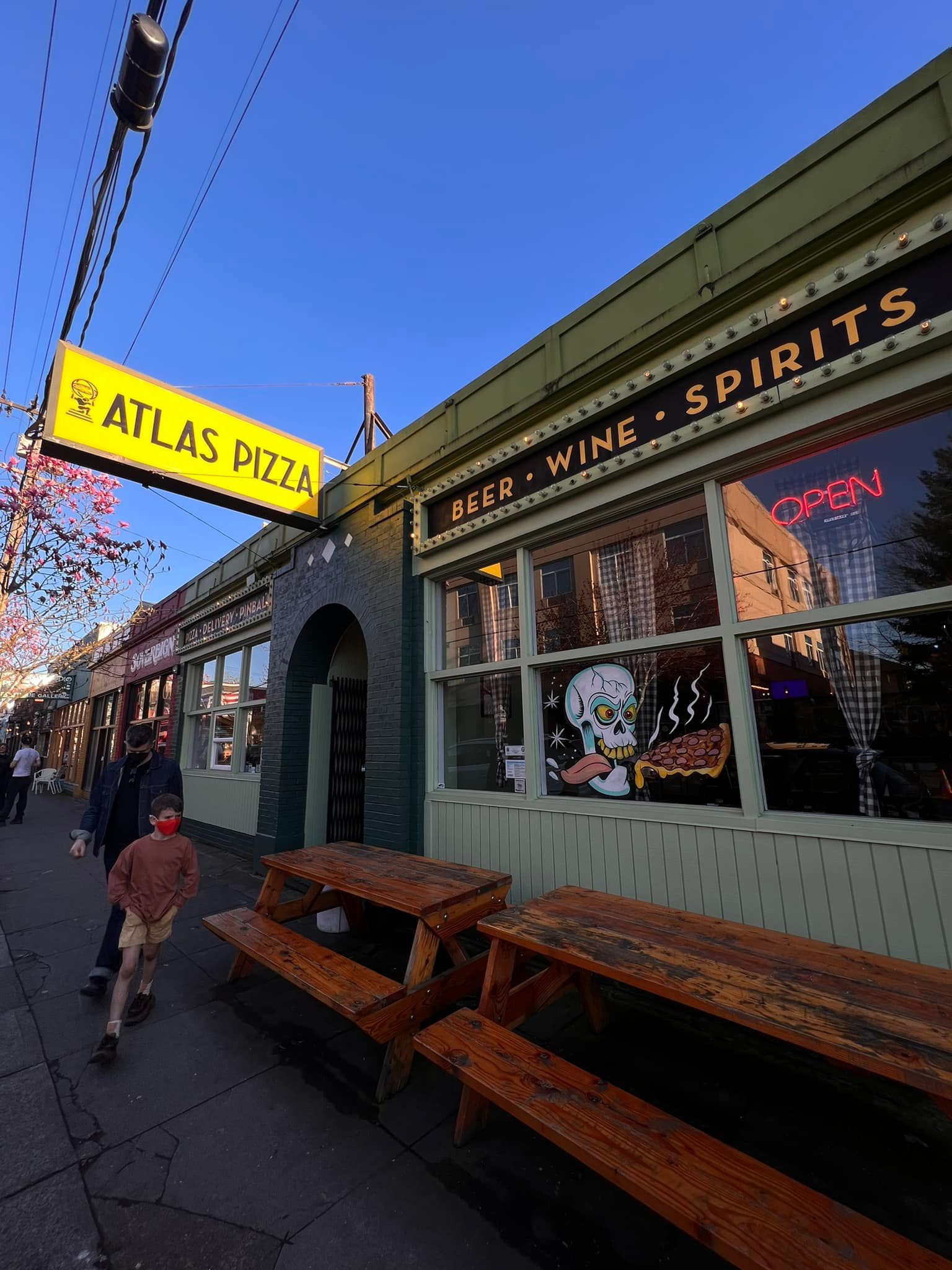 The outside of Atlas Pizza