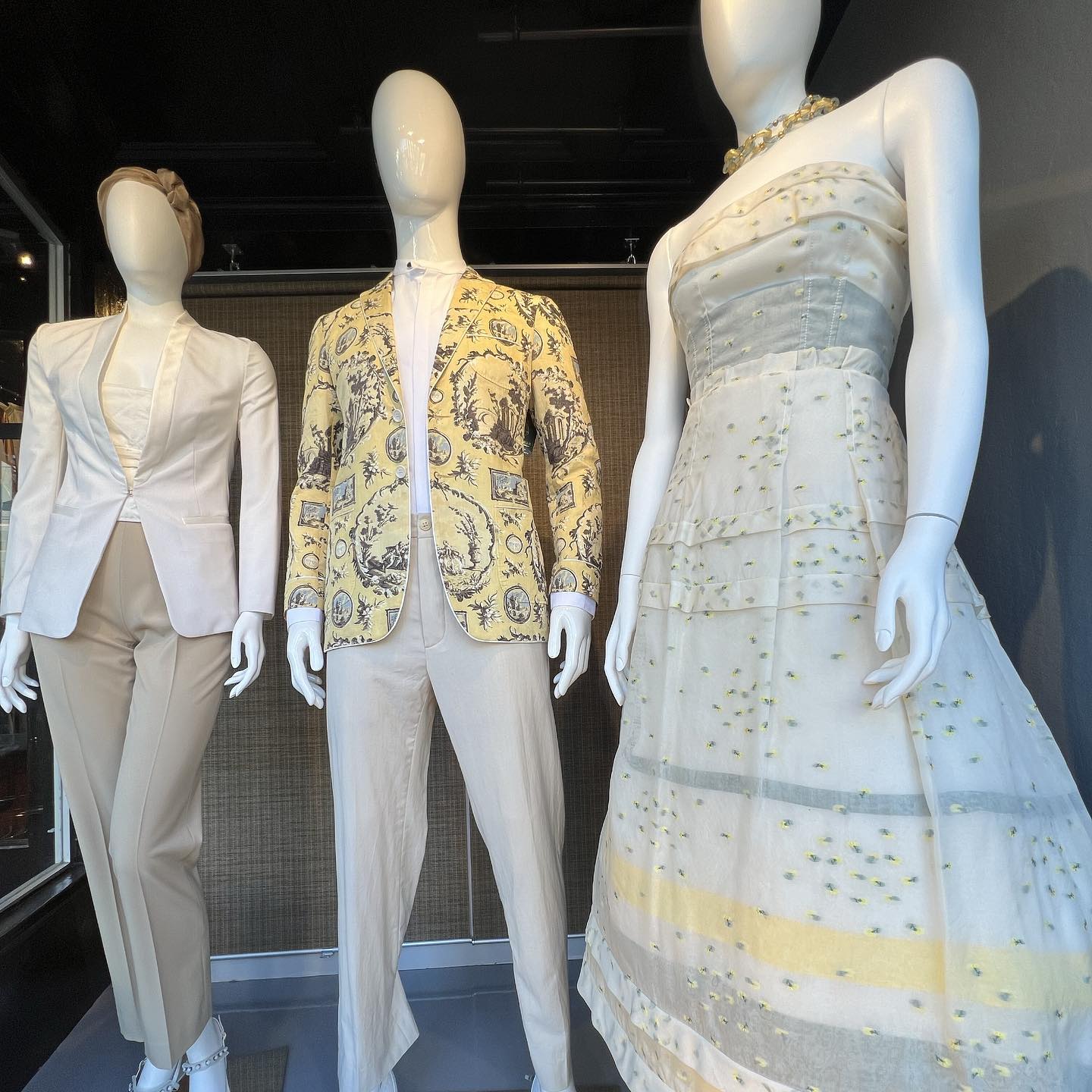 Outfits from Sui Generis Designer Consignment