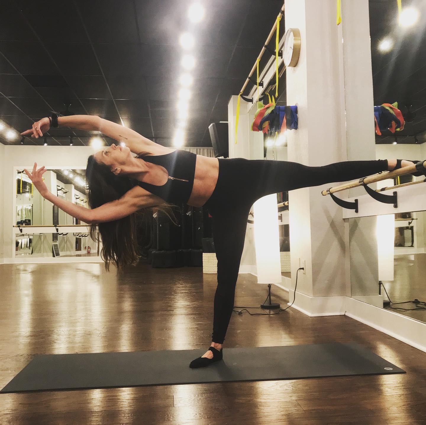 Super Studio 253