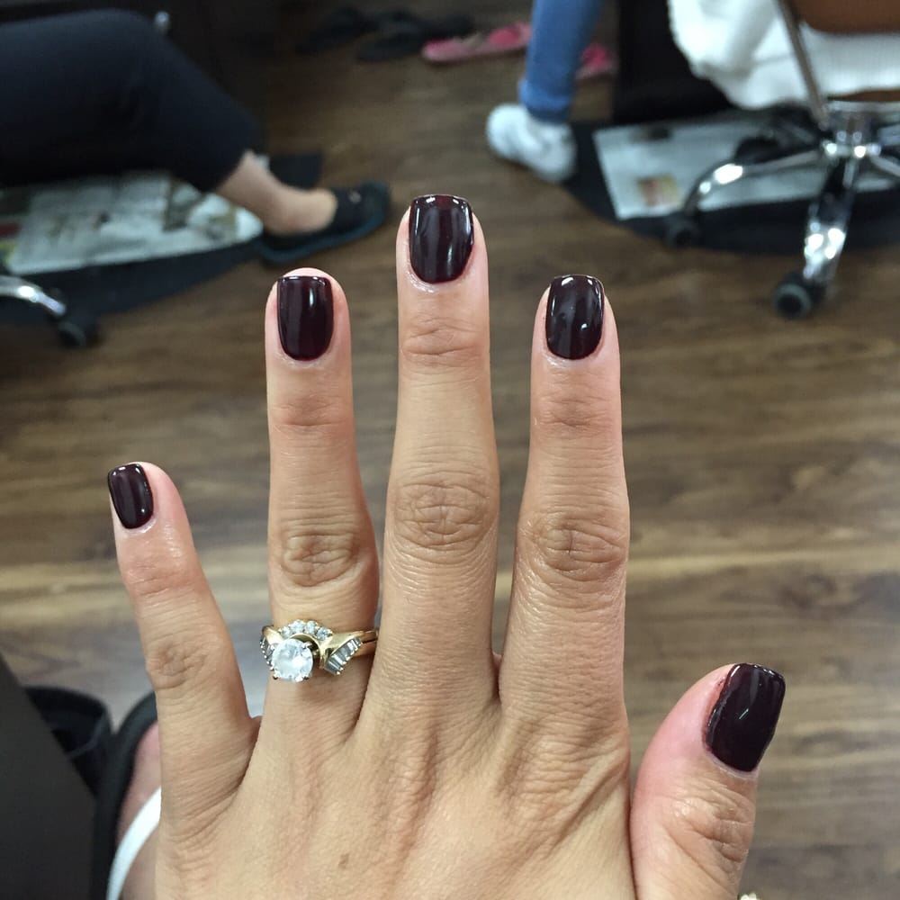 Queen Nails nails