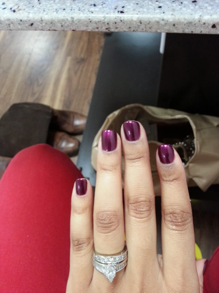Queen Nails nails
