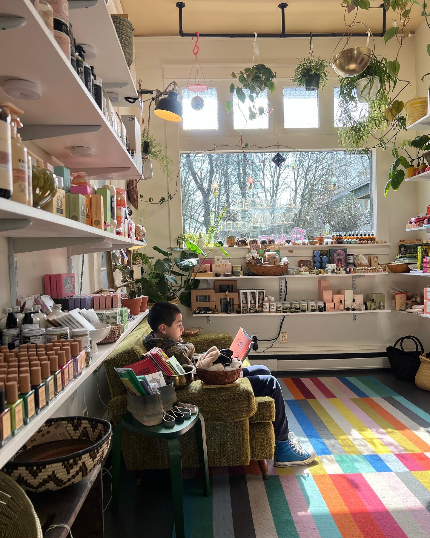 La Paloma Tacoma inside the shop