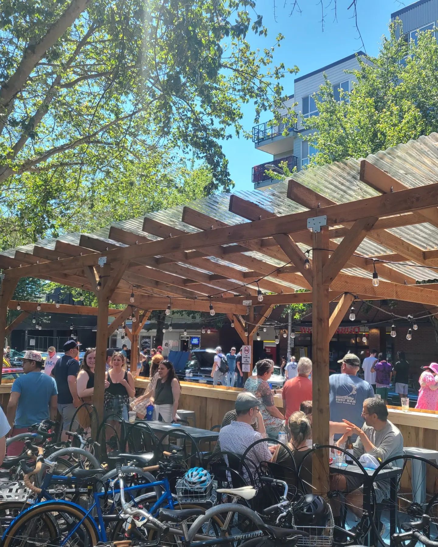 Flying Bike Cooperative Brewery