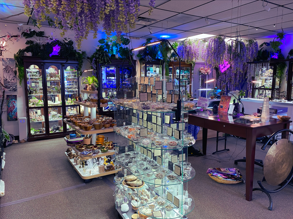 Crystal Lounge by Crystallography Gems store