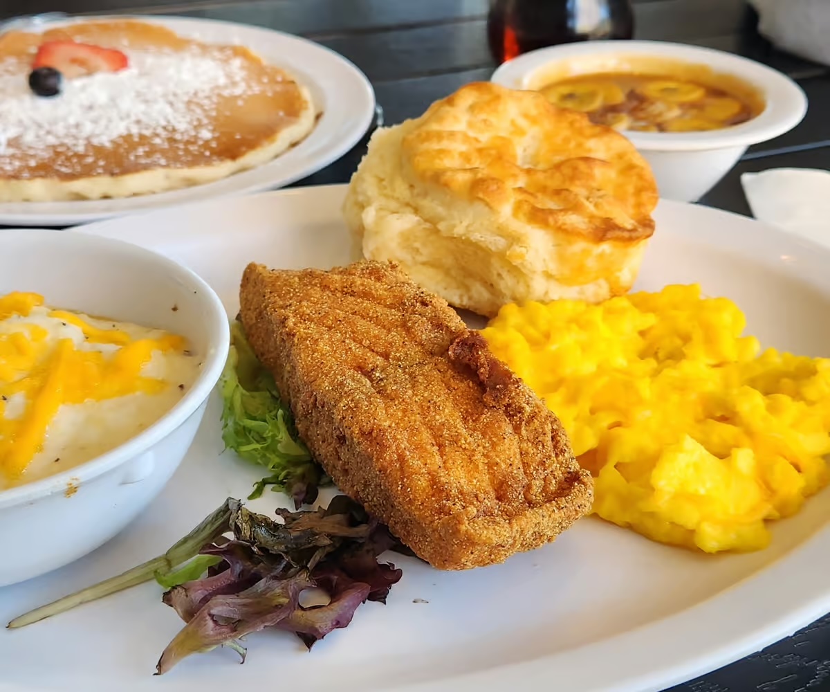 Grits and Eggs breakfast kitchem