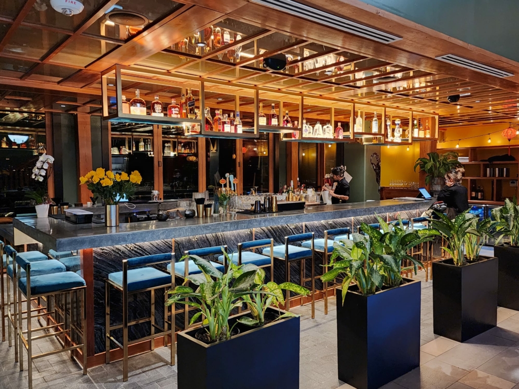 Da Nang Bar Photo Credit: NW Asian weekly