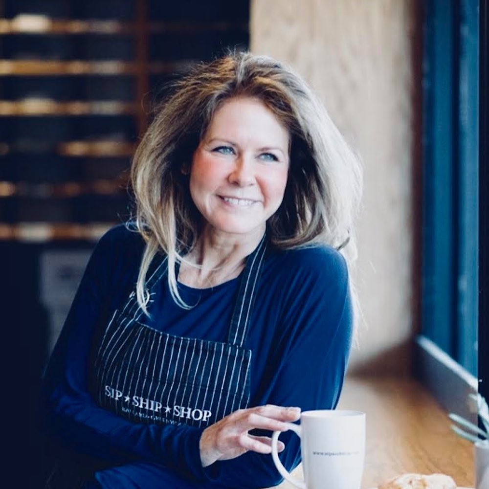Sip an Ship owner, Diana Naramore