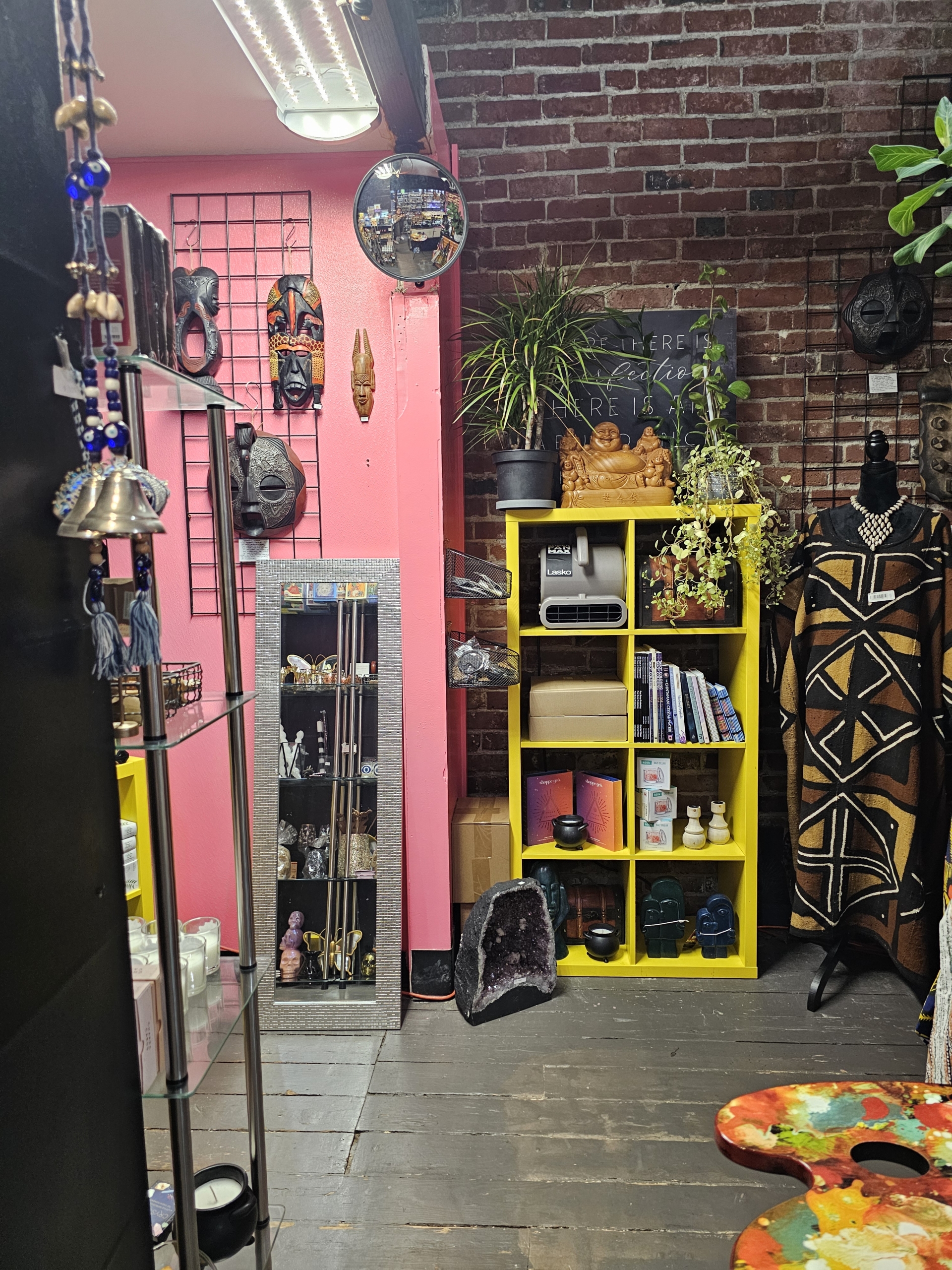 african art at sankofa boutique