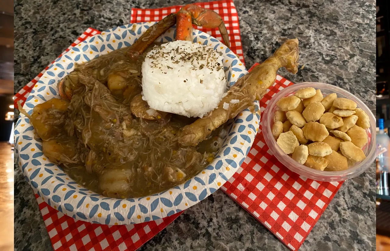 JaRays' Grill & Lounge - Food