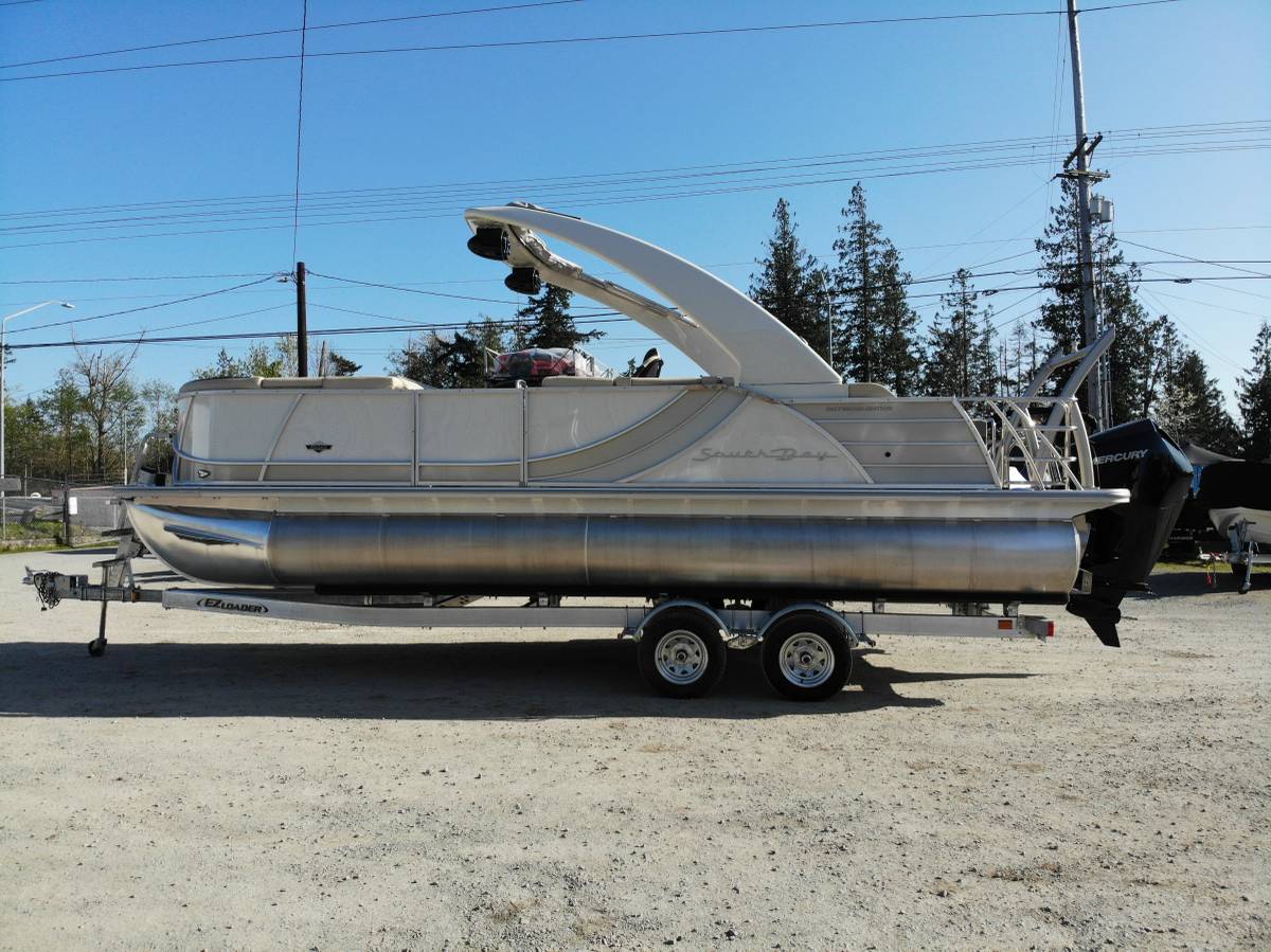 Camano Marine - Boat